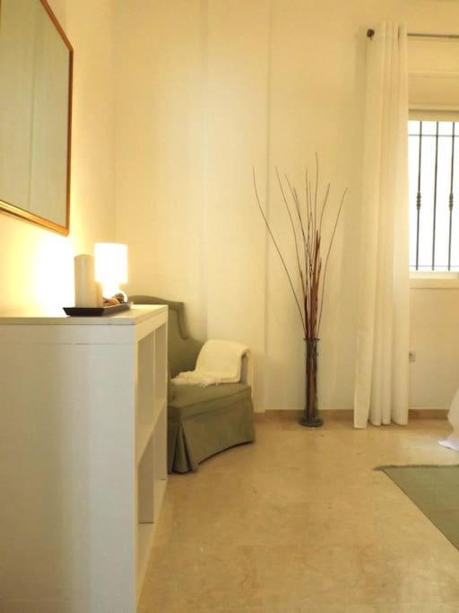 Apartamento Suite Centrico B Malaga Exterior photo
